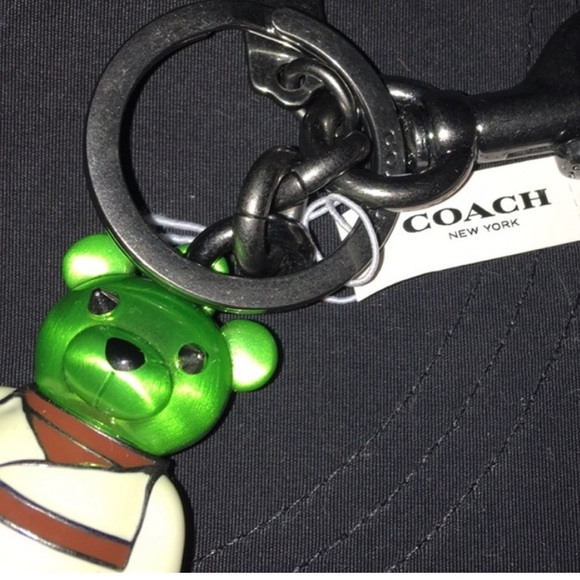 Coach New York x Star Wars Yoda Bear Trigger key chain bag charm new FOB - Picture 10 of 11